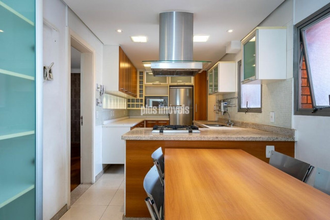 Imagem Apartamento com 3 Quartos à Venda, 191 m² em Pinheiros - São Paulo Imagem Apartamento com 3 Quartos à Venda, 191 m² em Pinheiros - São Paulo