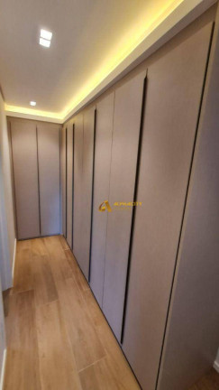 Imagem Casa com 4 Quartos à Venda, 450 m² em Alphaville 02 - Barueri Imagem Casa com 4 Quartos à Venda, 450 m² em Alphaville 02 - Barueri
