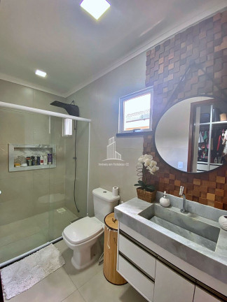 Imagem Casa com 3 Quartos à Venda, 227 m² em Urucunema - Eusébio Imagem Casa com 3 Quartos à Venda, 227 m² em Urucunema - Eusébio