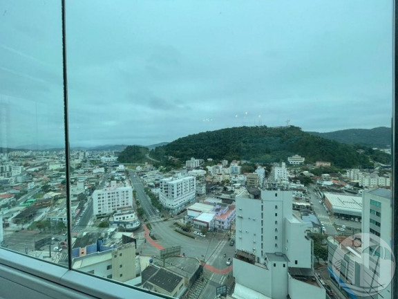 Imagem Apartamento com 3 Quartos à Venda, 136 m² em Centro - Balneário Camboriú