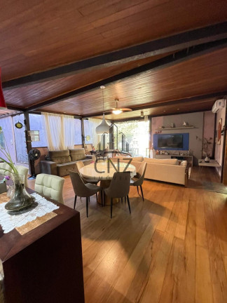 Imagem Imóvel com 3 Quartos à Venda, 13.000 m² em Nova Esperança - Balneário Camboriú Imagem Imóvel com 3 Quartos à Venda, 13.000 m² em Nova Esperança - Balneário Camboriú