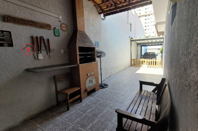 Casa com 3 Quartos à Venda, 179 m² em Vila Bertioga - São Paulo