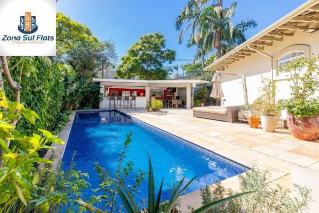 Casa com 4 Quartos à Venda, 413 m² em Alto De Pinheiros - São Paulo