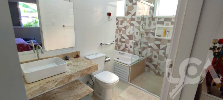 Imagem Casa com 3 Quartos à Venda, 256 m² em Pontal De Santa Marina - Caraguatatuba