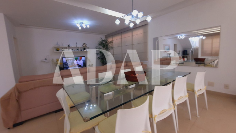 Imagem Casa com 4 Quartos à Venda, 250 m² em Vargem Pequena - Rio De Janeiro