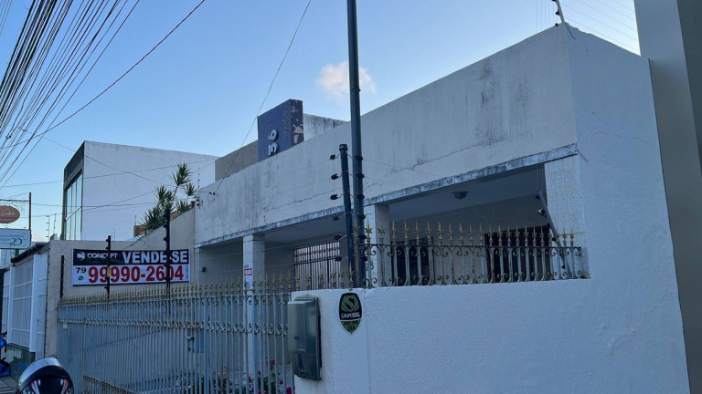 Imagem Casa com 3 Quartos à Venda, 300 m² em Salgado Filho - Aracaju Imagem Casa com 3 Quartos à Venda, 300 m² em Salgado Filho - Aracaju