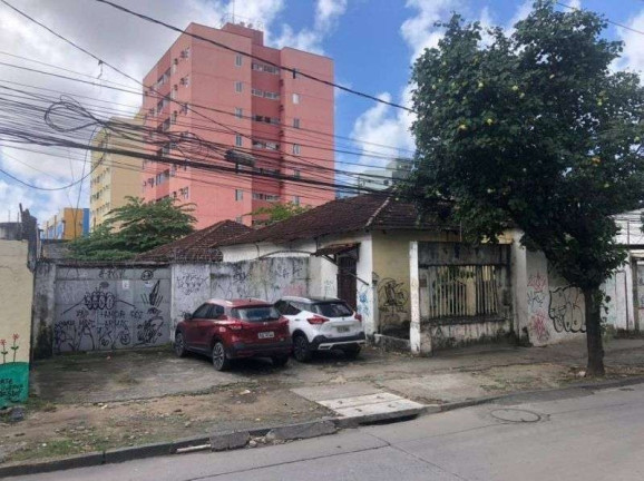Casa com 6 Quartos à Venda, 220 m² em Macaxeira - Recife