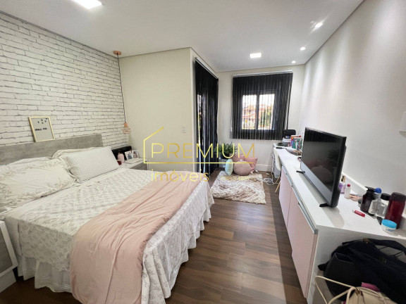 Imagem Casa com 3 Quartos à Venda, 505 m² em Medeiros - Jundiaí Imagem Casa com 3 Quartos à Venda, 505 m² em Medeiros - Jundiaí