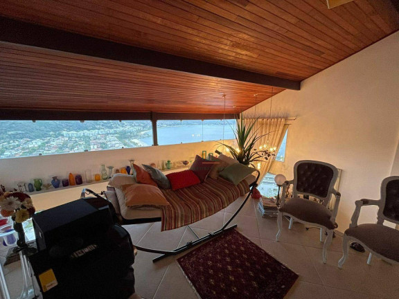 Imagem Casa com 4 Quartos à Venda, 300 m² em São Francisco - Niterói Imagem Casa com 4 Quartos à Venda, 300 m² em São Francisco - Niterói