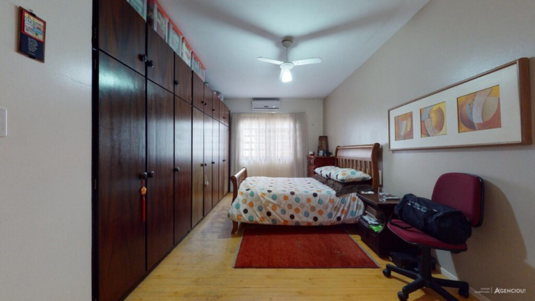Imagem Imóvel com 4 Quartos à Venda, 120 m² em Espírito Santo - Porto Alegre Imagem Imóvel com 4 Quartos à Venda, 120 m² em Espírito Santo - Porto Alegre