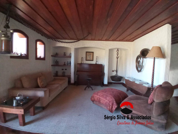 Imagem Casa com 6 Quartos à Venda, 10.000 m² em Vila Iara - Campos Do Jordão