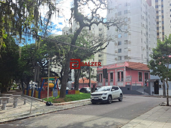 Apartamento com 3 Quartos à Venda, 125 m² em Centro - Florianópolis