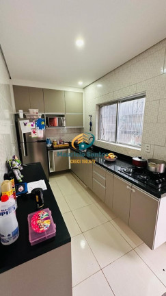 Imagem Casa com 3 Quartos à Venda, 117 m² em Centro - Mongaguá