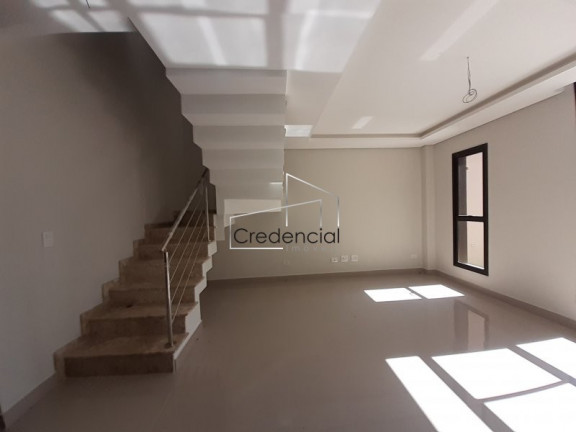 Imagem Sobrado com 3 Quartos à Venda, 178 m² em Bom Retiro - Curitiba Imagem Sobrado com 3 Quartos à Venda, 178 m² em Bom Retiro - Curitiba