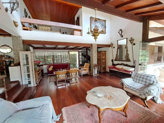 Imagem Casa com 3 Quartos à Venda, 2.565 m² em Parque Do Ingá - Teresópolis