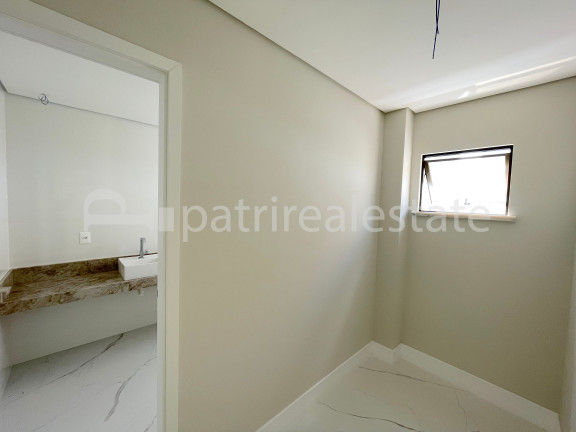 Imagem Casa com 5 Quartos à Venda, 323 m² em Coaçu - Eusébio
