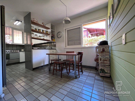 Imagem Casa com 4 Quartos à Venda, 371 m² em Comary - Teresópolis Imagem Casa com 4 Quartos à Venda, 371 m² em Comary - Teresópolis