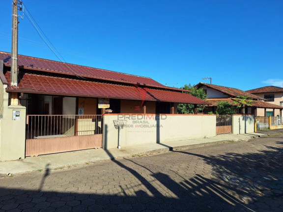 Casa com 3 Quartos à Venda, 96 m² em Armacao Do Itapocoroi - Penha