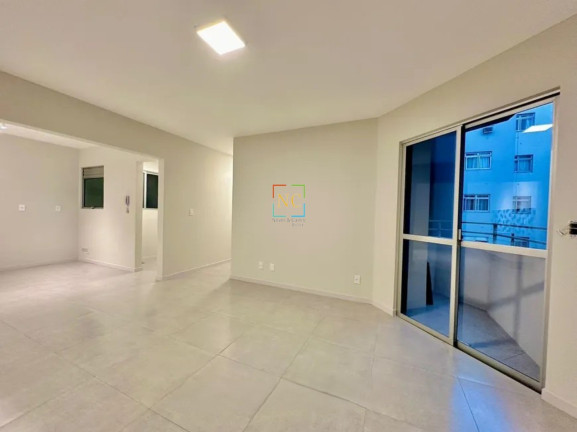 Apartamento com 3 Quartos à Venda, 75 m² em Barreiros - São José
