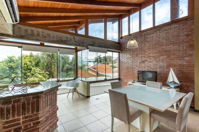 Imagem Casa de Condomínio com 3 Quartos à Venda, 199 m² em Vila Assunção - Porto Alegre