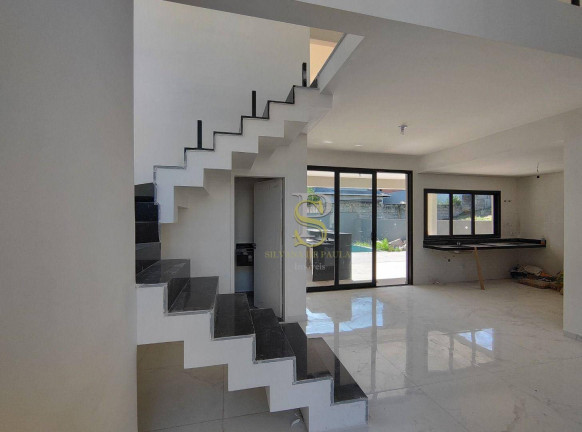 Imagem Casa com 3 Quartos à Venda, 180 m² em Condomínio Terras De Atibaia I - Atibaia Imagem Casa com 3 Quartos à Venda, 180 m² em Condomínio Terras De Atibaia I - Atibaia
