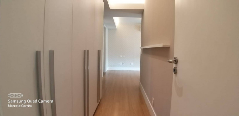 Imagem Apartamento com 3 Quartos à Venda, 210 m² em Icaraí - Niterói Imagem Apartamento com 3 Quartos à Venda, 210 m² em Icaraí - Niterói
