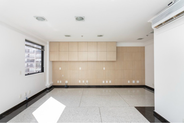 Imagem Sala Comercial à Venda, 62 m² em Moema - São Paulo Imagem Sala Comercial à Venda, 62 m² em Moema - São Paulo