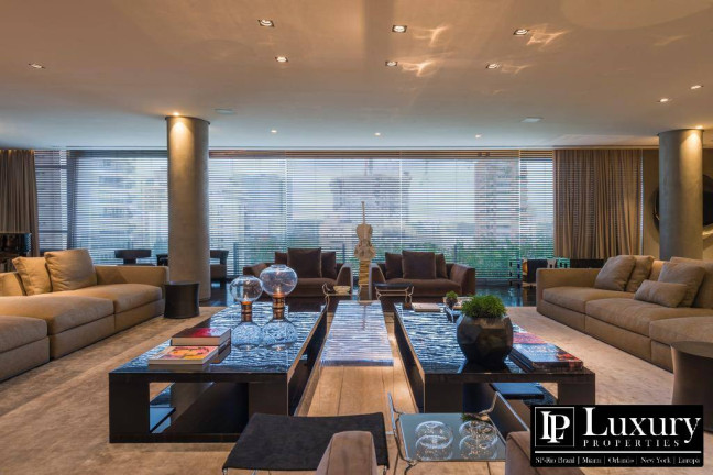 Apartamento com 3 Quartos à Venda, 556 m² em Itaim Bibi - São Paulo