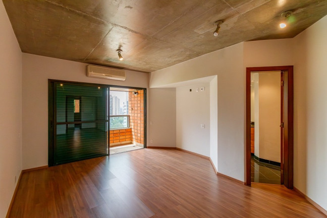 Imagem Imóvel com 3 Quartos à Venda, 293 m² em Panamby - São Paulo