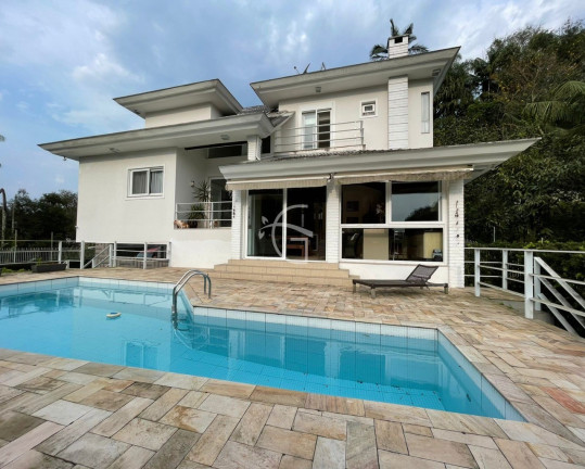 Imagem Casa com 4 Quartos à Venda, 545 m² em América - Joinville Imagem Casa com 4 Quartos à Venda, 545 m² em América - Joinville