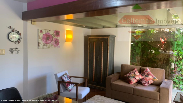 Imagem Casa com 4 Quartos à Venda, 225 m² em Centro - Taubaté Imagem Casa com 4 Quartos à Venda, 225 m² em Centro - Taubaté