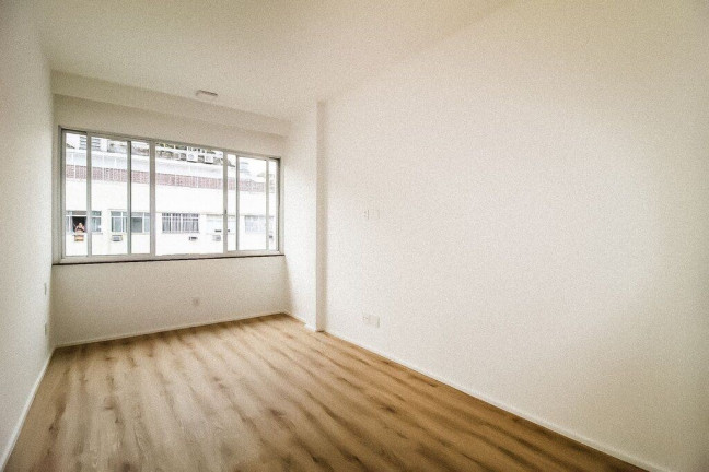 Imagem Imóvel com 2 Quartos à Venda, em Copacabana - Rio De Janeiro Imagem Imóvel com 2 Quartos à Venda, em Copacabana - Rio De Janeiro