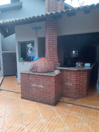 Imagem Casa com 3 Quartos à Venda, 267 m² em Parque Veneza - Arapongas