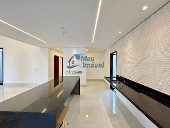 Imagem Casa com 4 Quartos à Venda, 220 m² em Setor Habitacional Vicente Pires - Brasília