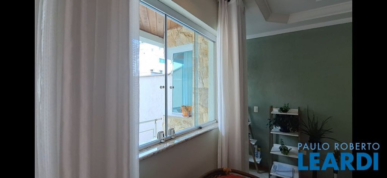 Imagem Sobrado com 3 Quartos à Venda, 288 m² em Vila Assunção - Santo André Imagem Sobrado com 3 Quartos à Venda, 288 m² em Vila Assunção - Santo André