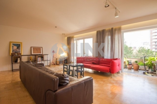 Apartamento com 3 Quartos à Venda, 166 m² em Moinhos De Vento - Porto Alegre