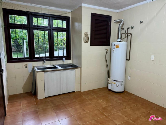 Imagem Casa com 4 Quartos à Venda, 340 m² em Cacupé - Florianópolis Imagem Casa com 4 Quartos à Venda, 340 m² em Cacupé - Florianópolis