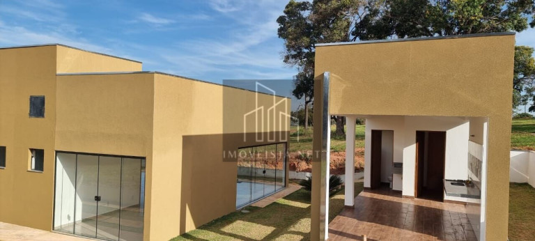 Imagem Casa com 3 Quartos à Venda, 158 m² em Thermas De Santa Barbara - águas De Santa Bárbara Imagem Casa com 3 Quartos à Venda, 158 m² em Thermas De Santa Barbara - águas De Santa Bárbara