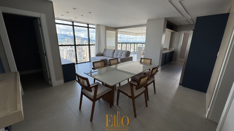 Apartamento com 3 Quartos à Venda, 137 m² em Meia Praia - Itapema