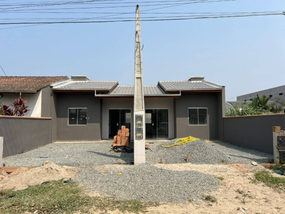 Imagem Casa com 2 Quartos à Venda, 47 m² em Centro - Balneário Barra Do Sul