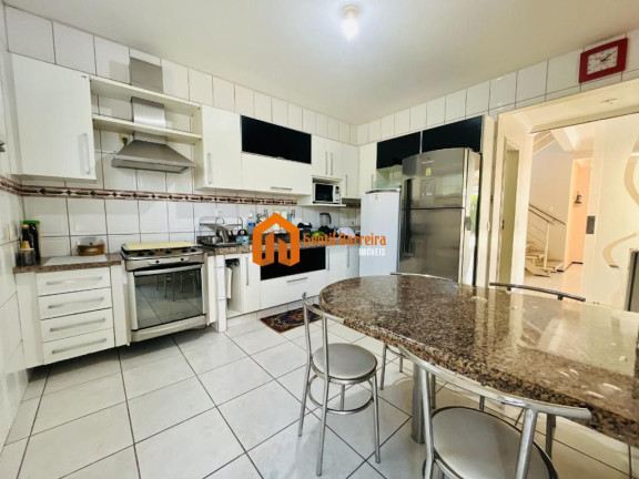 Imagem Casa com 4 Quartos à Venda, 396 m² em São Gerardo - Fortaleza Imagem Casa com 4 Quartos à Venda, 396 m² em São Gerardo - Fortaleza