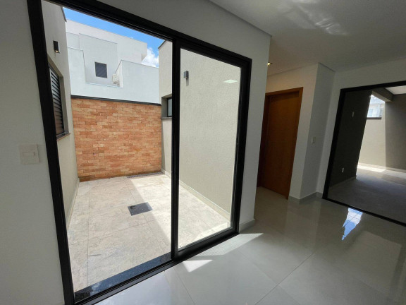 Imagem Casa de Condomínio com 3 Quartos à Venda, em Horto Florestal - Sorocaba Imagem Casa de Condomínio com 3 Quartos à Venda, em Horto Florestal - Sorocaba