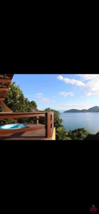 Imagem Casa com 5 Quartos à Venda, 450 m² em Enseada - Ubatuba