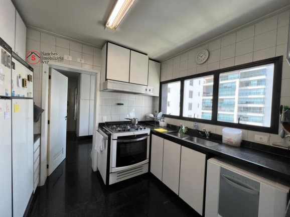 Imagem Apartamento com 3 Quartos à Venda, 220 m² em Itaim Bibi - São Paulo