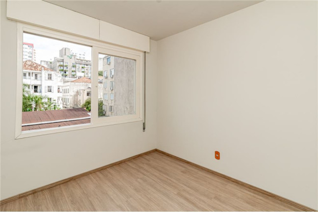 Imagem Imóvel com 1 Quarto à Venda, em Cidade Baixa - Porto Alegre Imagem Imóvel com 1 Quarto à Venda, em Cidade Baixa - Porto Alegre