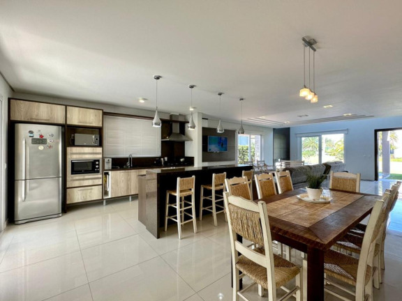 Imagem Casa com 5 Quartos à Venda, 330 m² em -- - Capao Da Canoa Imagem Casa com 5 Quartos à Venda, 330 m² em -- - Capao Da Canoa