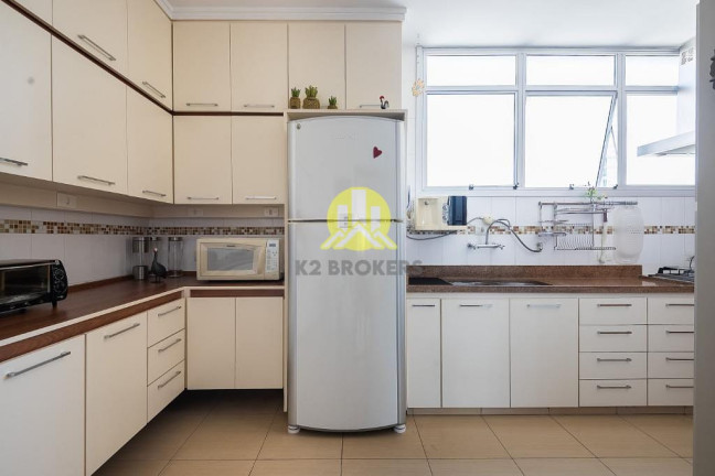 Imagem Apartamento com 3 Quartos à Venda, 180 m² em Itaim Bibi - São Paulo