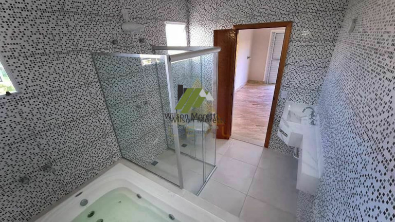 Imagem Casa com 3 Quartos à Venda, 246 m² Imagem Casa com 3 Quartos à Venda, 246 m²
