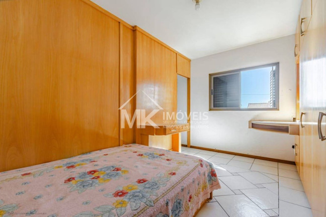 Imagem Sobrado com 3 Quartos à Venda, 200 m² em Bairro Alto - Curitiba Imagem Sobrado com 3 Quartos à Venda, 200 m² em Bairro Alto - Curitiba