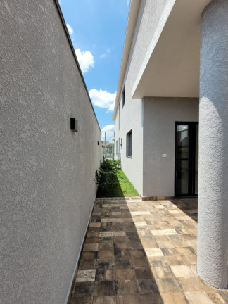 Imagem Sobrado com 3 Quartos à Venda, 200 m² em Villas Do Jaguari - Santana De Parnaíba